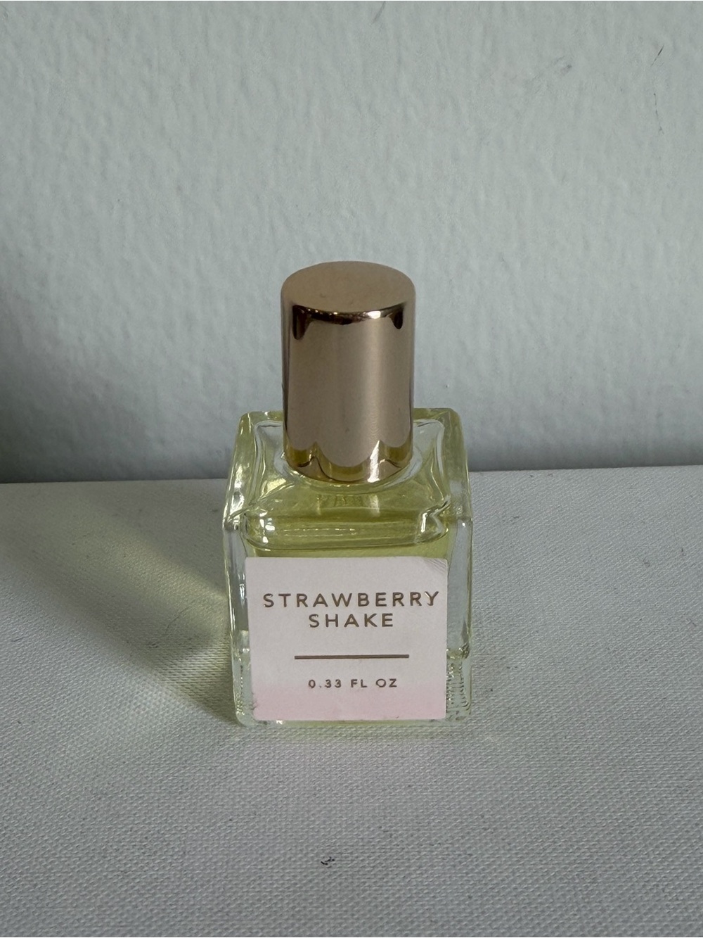 Sand + Fog Strawberry Shake EDP Roll On Oil